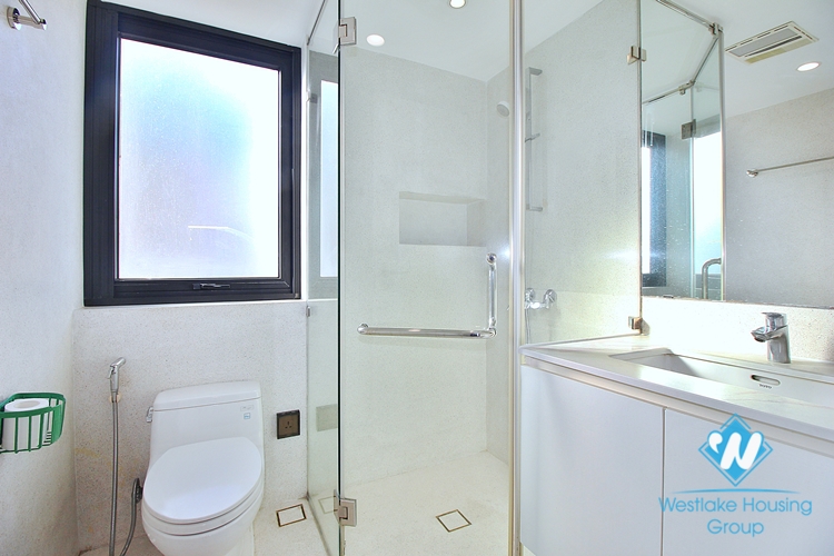 Morden duplex 3beds apartment for rent in Tay Ho, Ha Noi