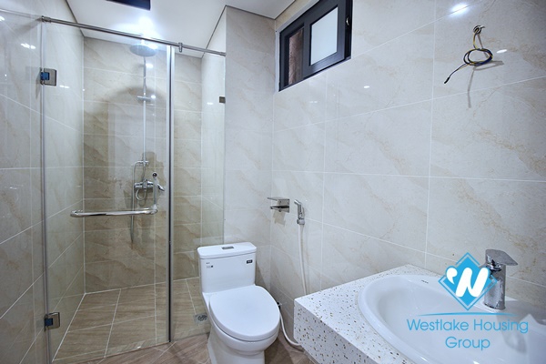 Brand new 2 bedroom apartment for rent in Xuan dieu, Tay ho