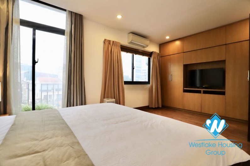 Modern apartment for rent in Truc Bach area, Ba Dinh, Ha Noi