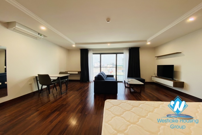 Studio bright apartment for rent in Kim Ma st , Ba Dinh street.