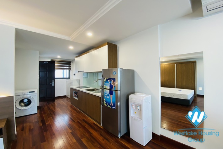 Studio bright apartment for rent in Kim Ma st , Ba Dinh street.