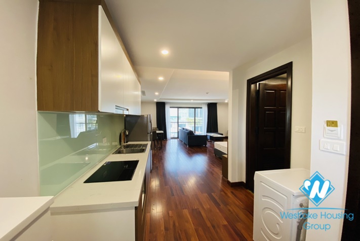 Studio bright apartment for rent in Kim Ma st , Ba Dinh street.