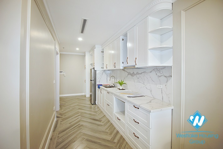 Lake view and brand new 2beds apartment for rent in Xuan Dieu, Tay Ho