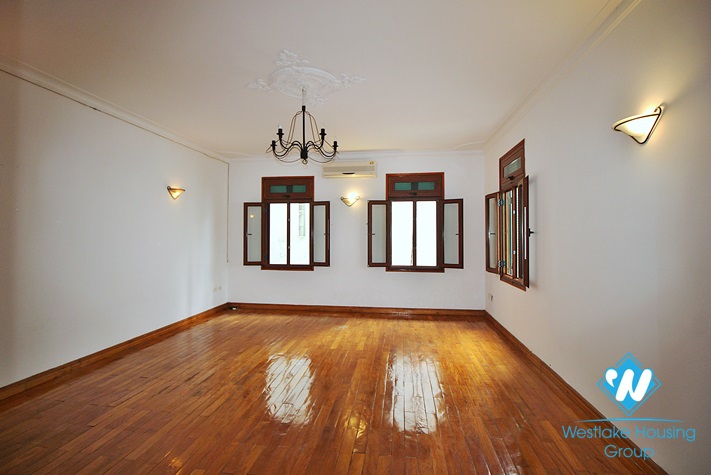 Unfurnished villa to rent in To ngoc van, Tay ho, Ha noi