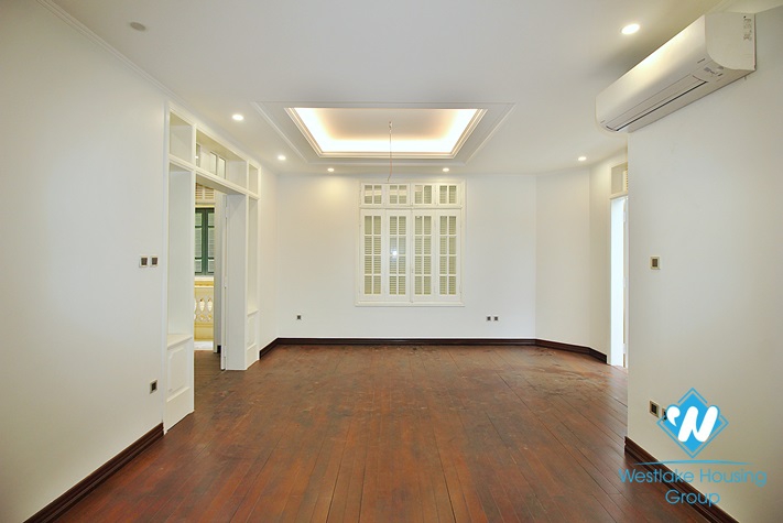 Stunning and luxurious house for rent in Tay Ho, Hanoi 