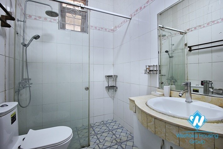 An affordable 3beds apartment for rent in Au Co, Tay Ho
