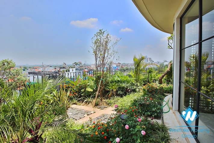 Duplex apartment with swimming pool for rent in Tay Ho district 