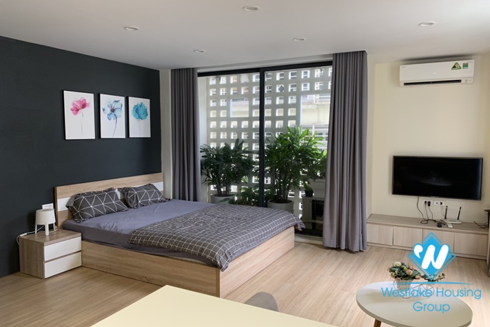 Nice studio for rent in Ong Ich Khiem st, Ba Dinh district .