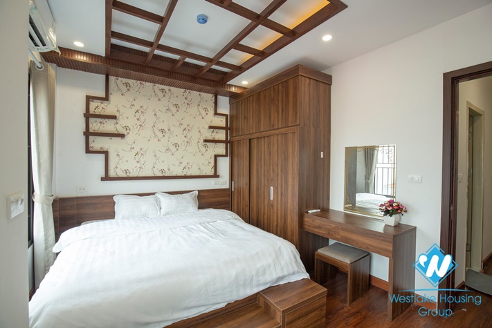 One big bedroom apartment for rent in Linh Lang st, Ba Dinh District 