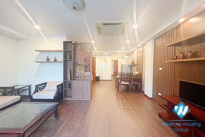 Nice and cheap 1 bedroom apartment for rent in Truc bach, Ha noi