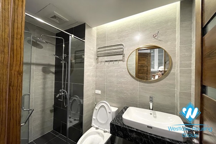 Brand new studio apartment for rent in Hoang Hoa Tham st, Ba Dinh district.