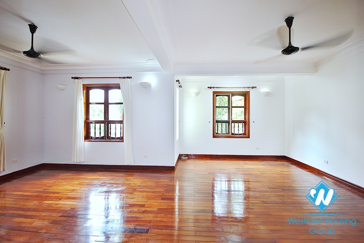 Well finished house to rent in Tay Ho with lots of light and space