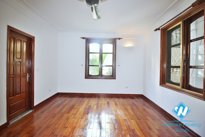 Well finished house to rent in Tay Ho with lots of light and space