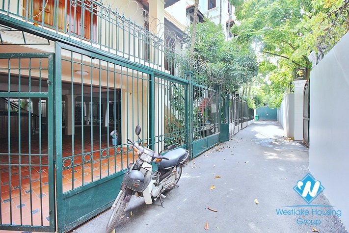 Well finished house to rent in Tay Ho with lots of light and space