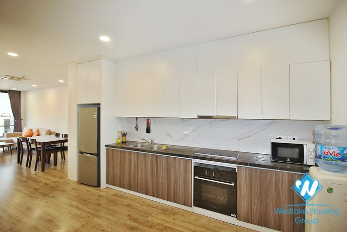 Bright 2beds apartment for rent in Xuan Dieu st, Tay Ho