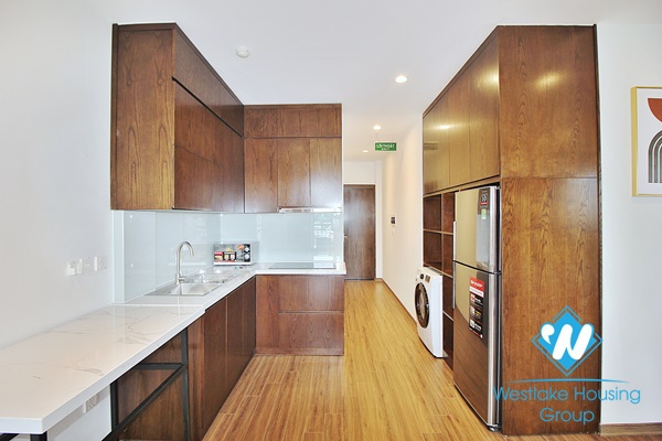 A beautiful lakeview 2 bedrooms apartment for rent in Tay Ho, Ha Noi