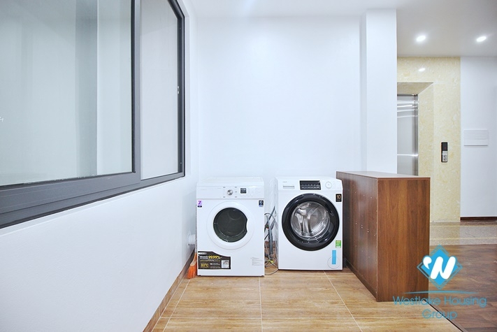 Good size 02 bedrooms apartments for rent in Xuan Dieu area, Tay Ho