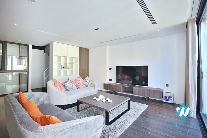 A newly 3 bedroom apartment for rent in To ngoc van, Tay ho