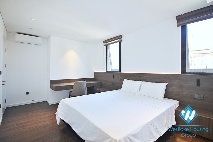A newly 3 bedroom apartment for rent in To ngoc van, Tay ho