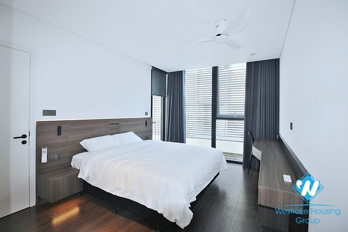 Luxury 2 bedroom apartment for rent in Tu Hoa st, Tay Ho district.