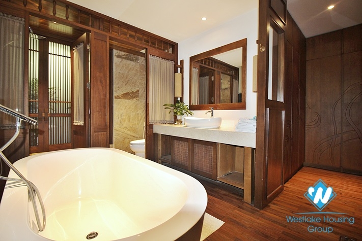Beautiful lake view apartment for rent in Tay Ho, Hanoi