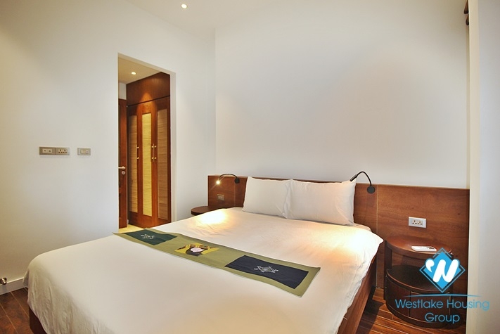 A marvellous 4 bedroom apartment for rent on Dang Thai Mai street, Tay Ho District