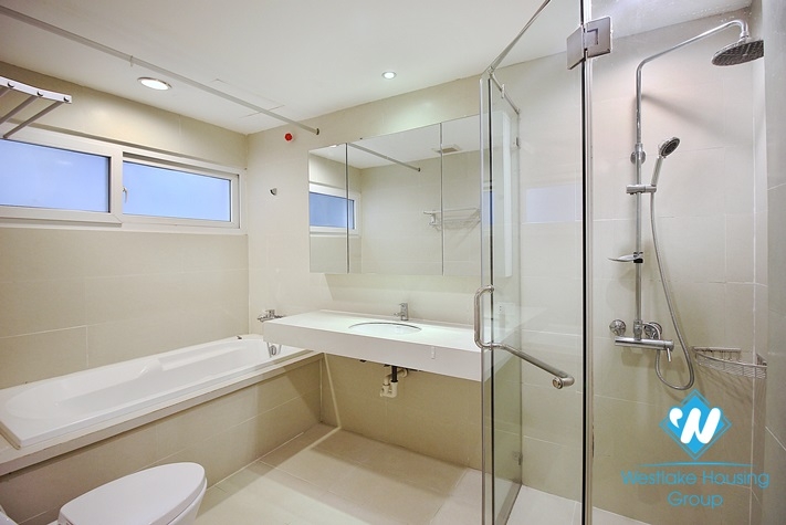 Modern lake view apartment for rent in Tay Ho, Hanoi