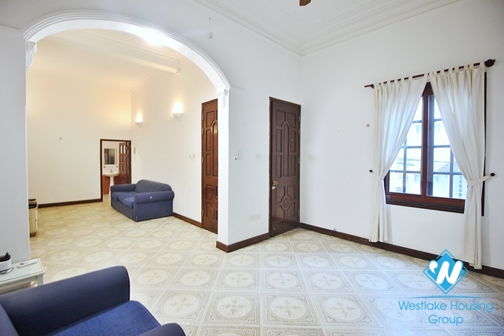 Large size house for rent in Tay Ho, Hanoi 
