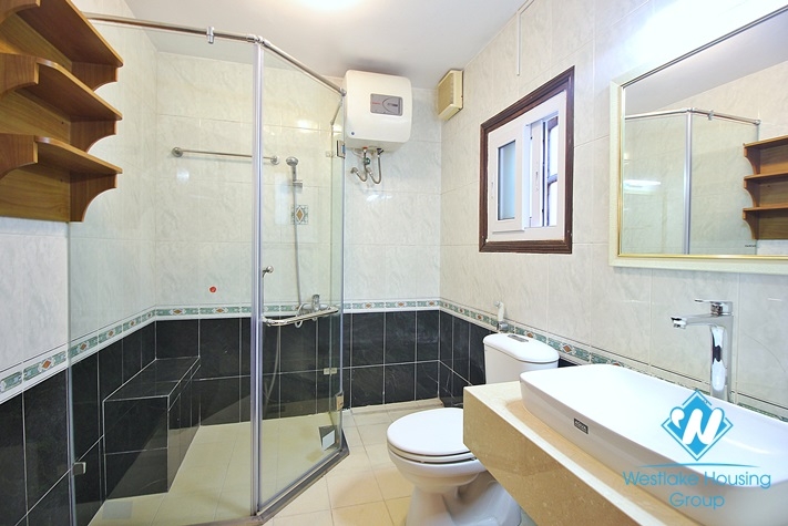 Large size house for rent in Tay Ho, Hanoi 