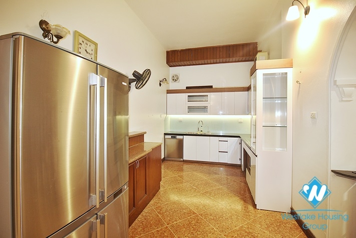 Large size house for rent in Tay Ho, Hanoi 