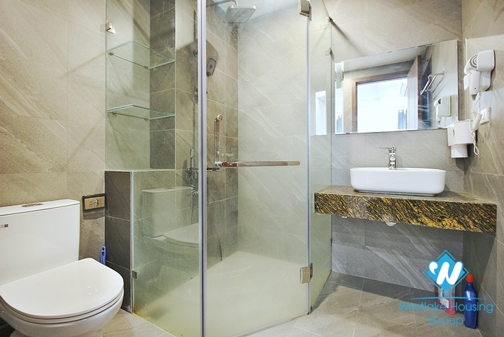 Bright 2 bedrooms apartment for rent in Tay Ho area, Ha Noi