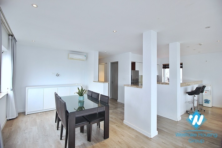 Modern serviced apartment with lake view for rent in Quang An Street, Tay Ho, Ha Noi 