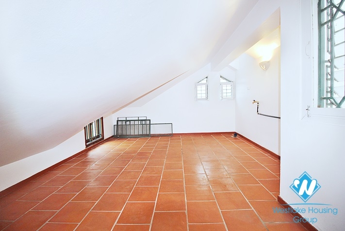 Peaceful house with swimming pool for rent in Xuan Dieu, Tay Ho