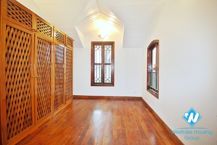 Peaceful house with swimming pool for rent in Xuan Dieu, Tay Ho