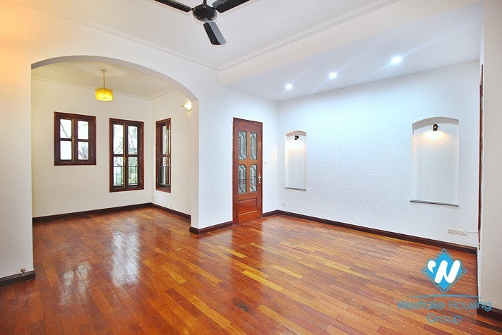 Peaceful house with swimming pool for rent in Xuan Dieu, Tay Ho