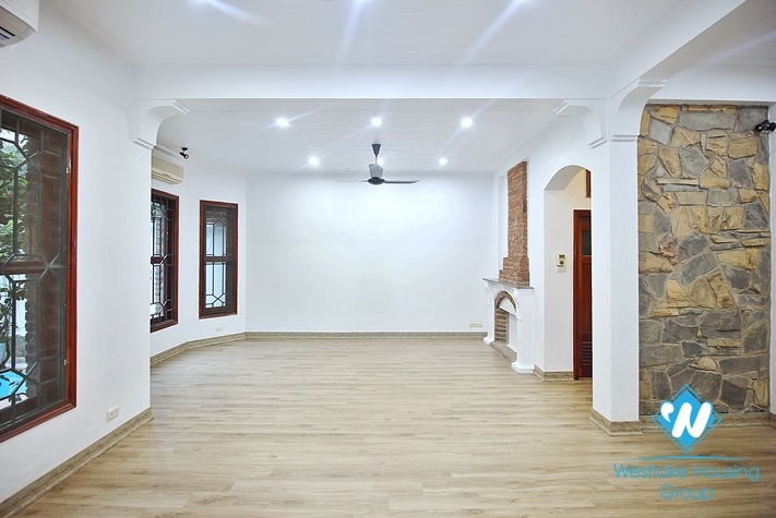 Peaceful house with swimming pool for rent in Xuan Dieu, Tay Ho