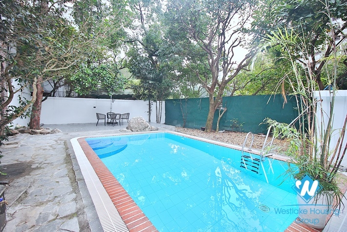 Peaceful house with swimming pool for rent in Xuan Dieu, Tay Ho