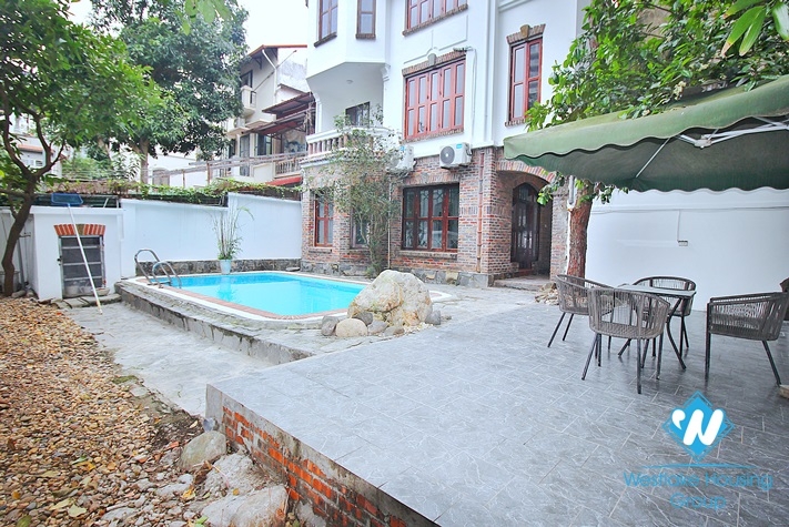 Peaceful house with swimming pool for rent in Xuan Dieu, Tay Ho