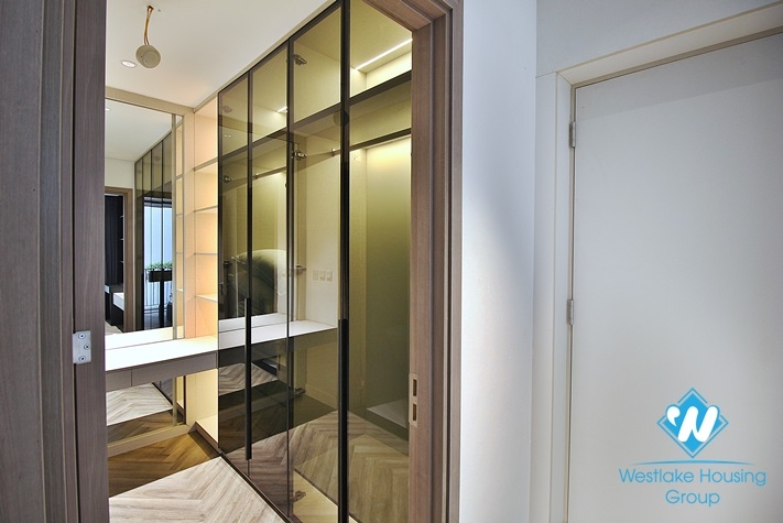 Nice 02 Bedrooms apartment for rent in Tay Ho st, Tay Ho District 