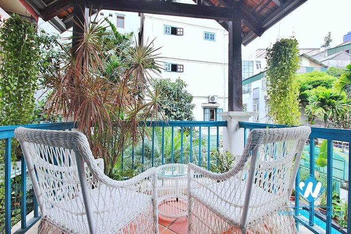 To Ngoc Van house rental with beautiful patio garden and swimming pool 