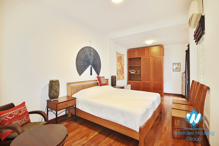 To Ngoc Van house rental with beautiful patio garden and swimming pool 
