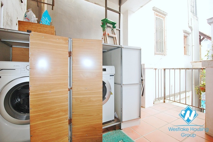To Ngoc Van house rental with beautiful patio garden and swimming pool 