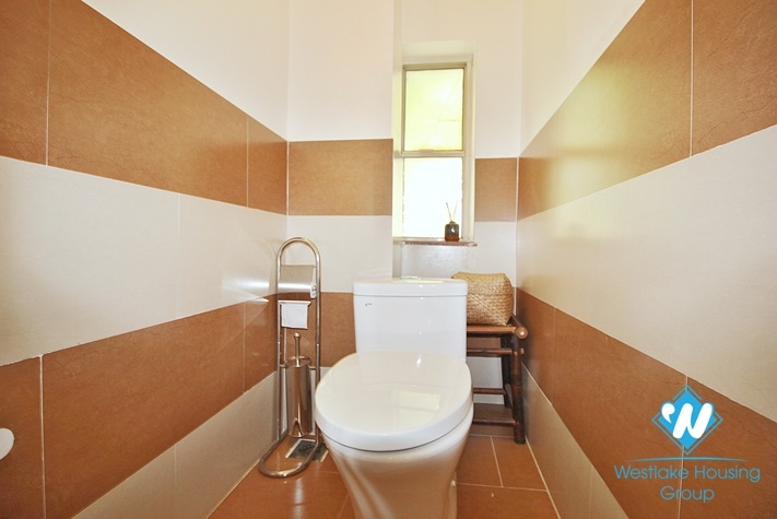 To Ngoc Van house rental with beautiful patio garden and swimming pool 