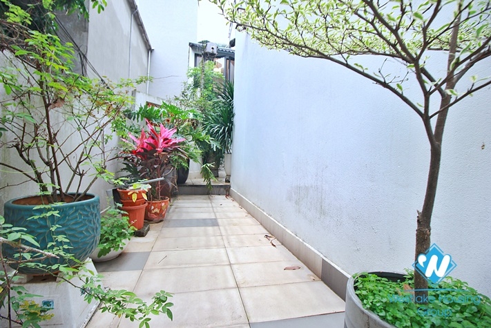 A nice design house with good location for rent in Tay Ho District 
