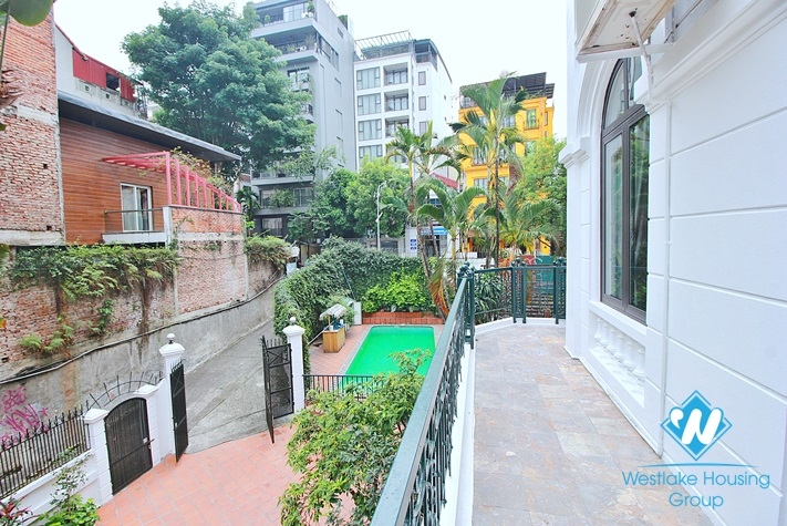 Beautiful house with huge garden for rent in Tay Ho, Ha Noi