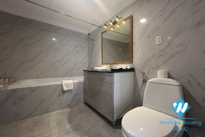 Lovely and lake view 3 bedrooms apartment for rent in Truc Bach