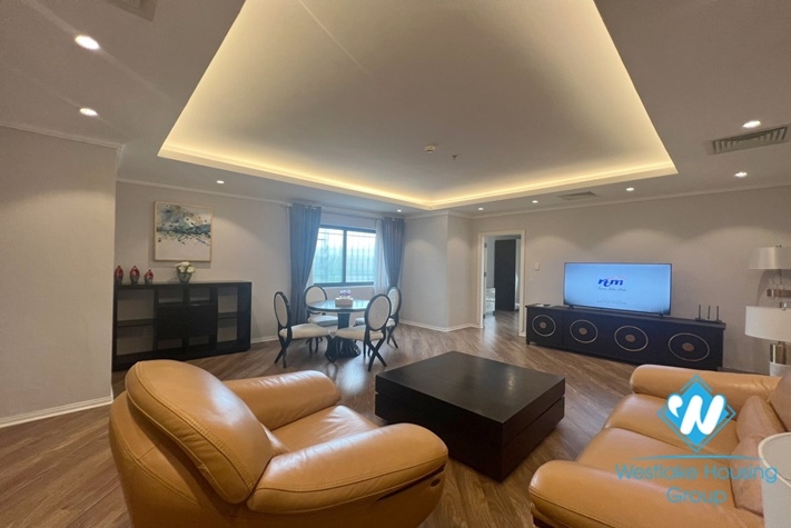 Lovely and lake view 3 bedrooms apartment for rent in Truc Bach