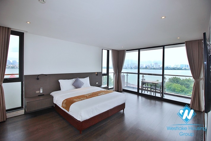 High floor and spacious 3 bedrooms apartment for rent in Quang Khanh, Tay Ho, Ha Noi