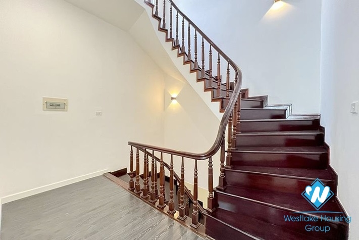 Gorgeous house with large green garden  for rent in Tay Ho, Hanoi