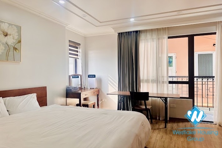 A nicely high floor and elegant apartment for rent in Truc Bach